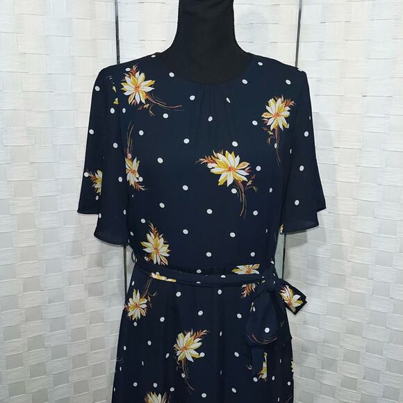 Banana Republic Flutter Sleeve Ruffled Fall Floral Dress Women’s Size 10 - Picture 10 of 12